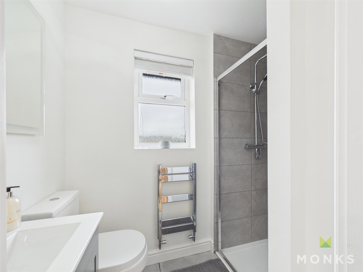 37 Llanforda Mead, Oswestry, SY11 1TS For Sale